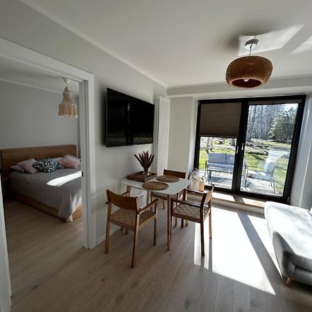 Albatross Getaway By The Sea, Spa And Forest With A Terrace Ķesterciems Exteriör bild