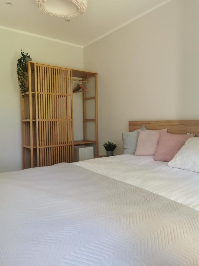 Albatross Getaway By The Sea, Spa And Forest With A Terrace Ķesterciems Exteriör bild